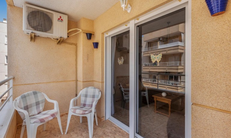Herverkoop - Appartement / Flat -
Torrevieja* - Estacion de autobuses