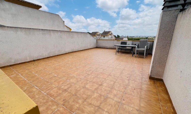 Herverkoop - Huis -
Alicante* - Daya Nueva