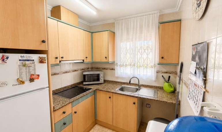 Herverkoop - Appartement / Flat -
Torrevieja* - Estacion de autobuses