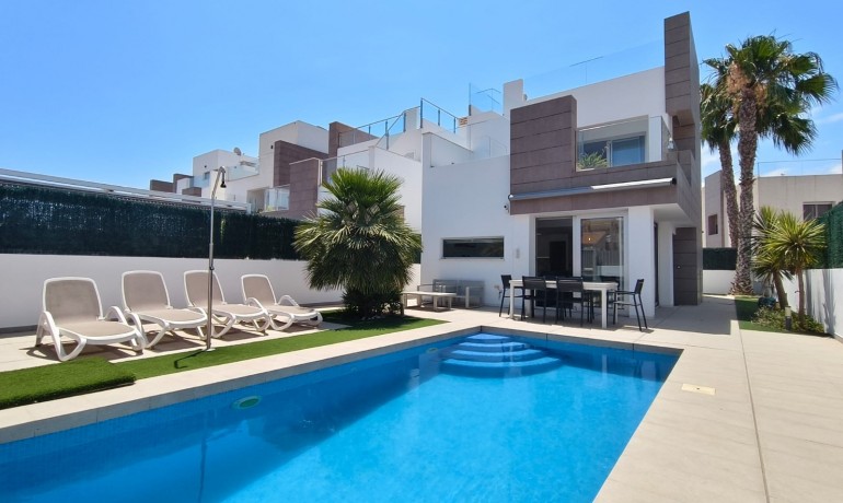 Revente - Villa -
Guardamar del Segura* - El Raso
