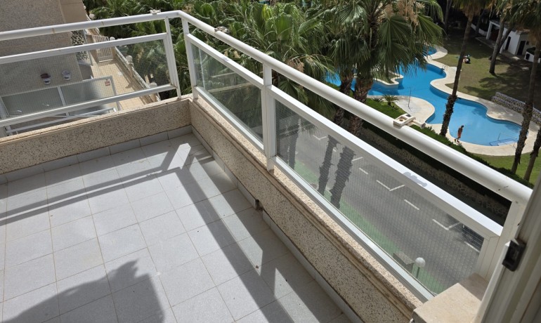 Revente - Appartement / Flat -
Orihuela Costa - Campoamor