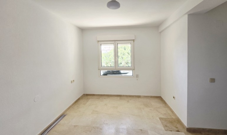 Revente - Appartement / Flat -
Orihuela Costa - Campoamor