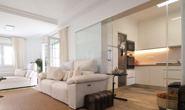 Venta - Villa -
Orihuela Costa - Villamartin