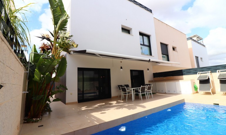 Herverkoop - Villa -
Benijofar - Benijofar - Village