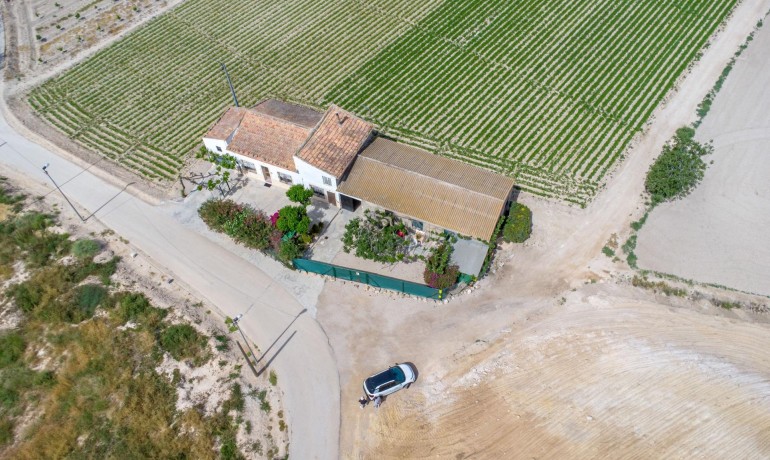Herverkoop - Finca / Landgoed -
Orihuela - Desamparados-Hurchillo-Torremendo