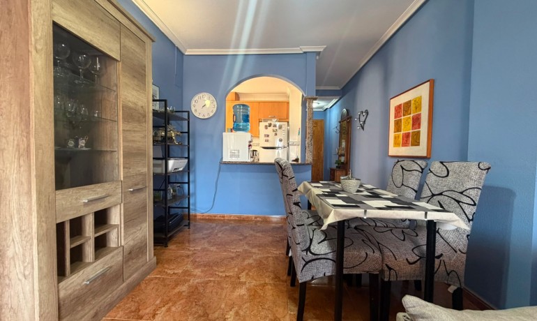Herverkoop - Appartement / Flat -
Torrevieja Centro - Torrevieja