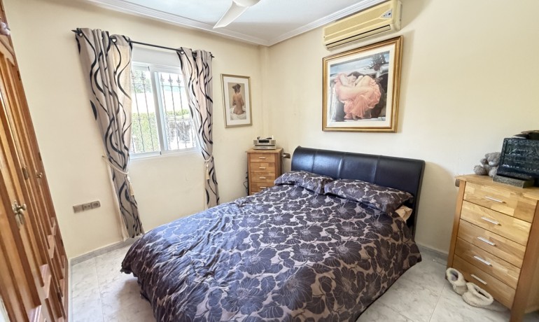 Venta - Villa -
Orihuela Costa - Villamartin