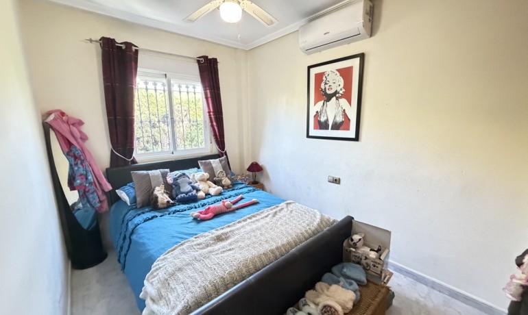 Venta - Villa -
Orihuela Costa - Villamartin