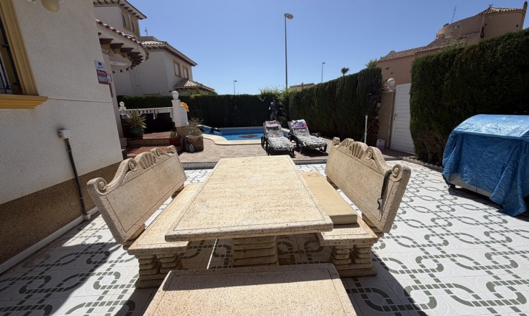 Venta - Villa -
Orihuela Costa - Villamartin