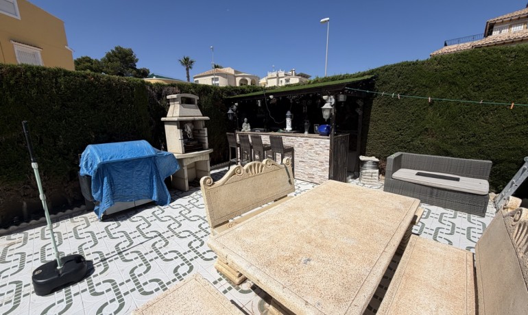 Venta - Villa -
Orihuela Costa - Villamartin