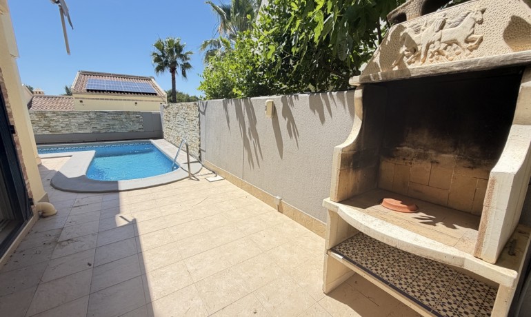 Herverkoop - Villa -
Orihuela Costa - Las Ramblas
