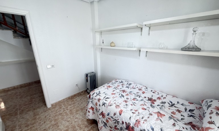 Revente - Appartement / Flat -
Orihuela Costa - La Zenia