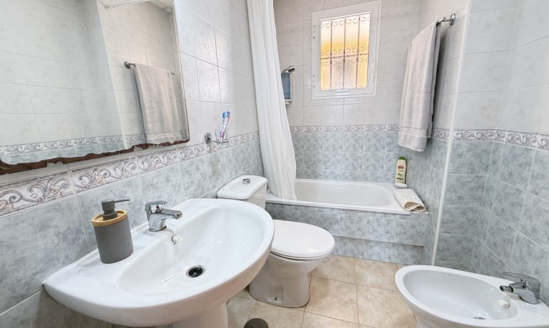 Revente - Appartement / Flat -
Orihuela Costa - La Zenia