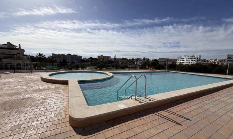 Revente - Appartement / Flat -
Orihuela Costa - La Zenia