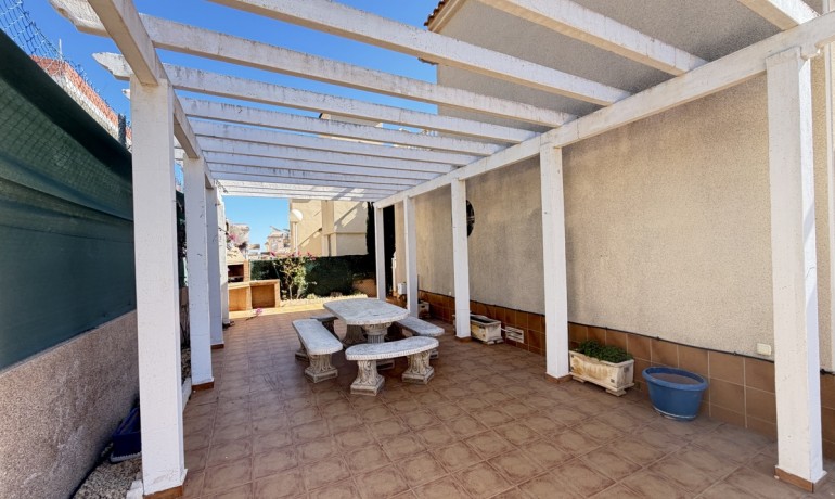 Venta - Villa -
Orihuela Costa - Villamartin