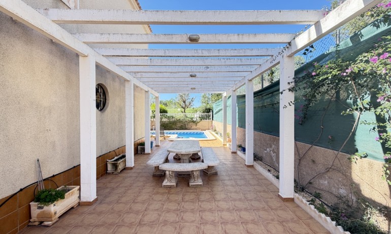 Venta - Villa -
Orihuela Costa - Villamartin