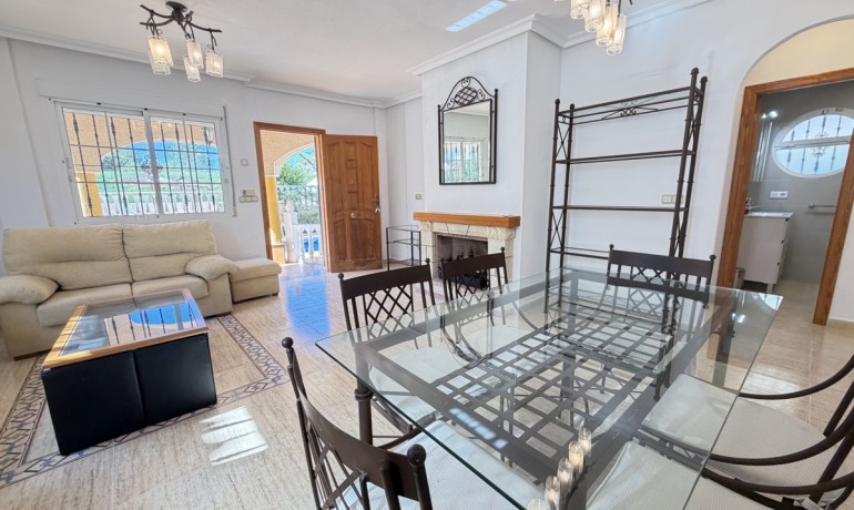 Venta - Villa -
Orihuela Costa - Villamartin