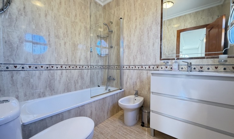 Venta - Villa -
Orihuela Costa - Villamartin