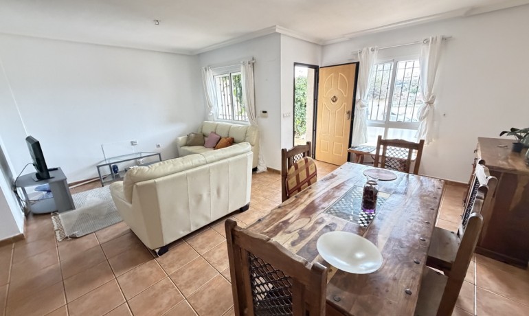 Revente - Maison -
Orihuela Costa - Cabo Roig