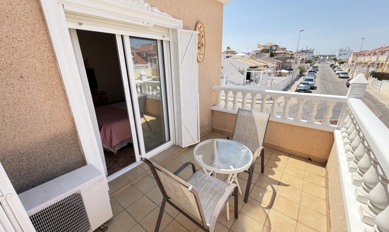Revente - Maison -
Orihuela Costa - La Zenia