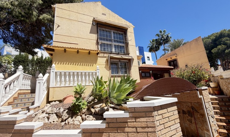Revente - Villa -
Torrevieja - Los Balcones