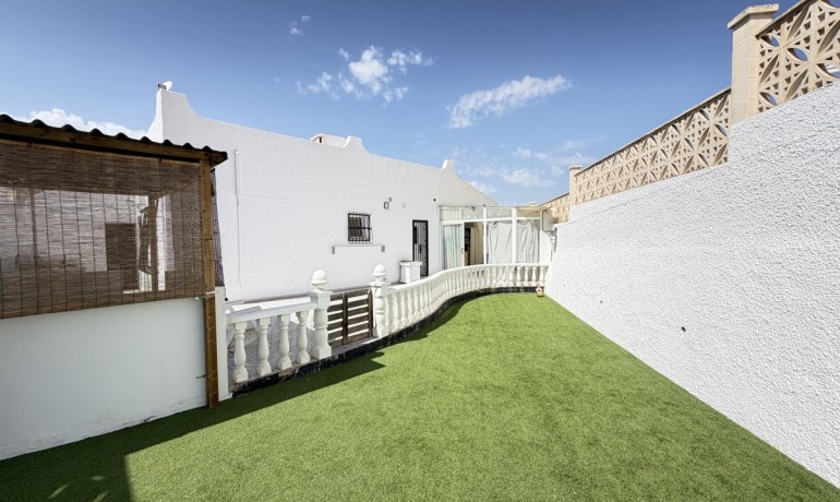 Revente - Appartement / Flat -
Orihuela Costa - Villamartin