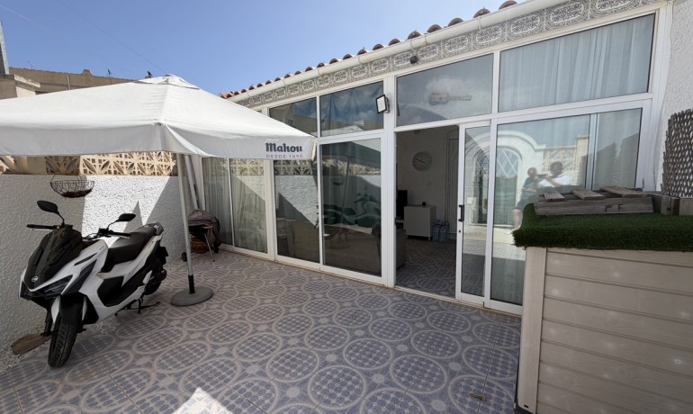 Revente - Appartement / Flat -
Orihuela Costa - Villamartin