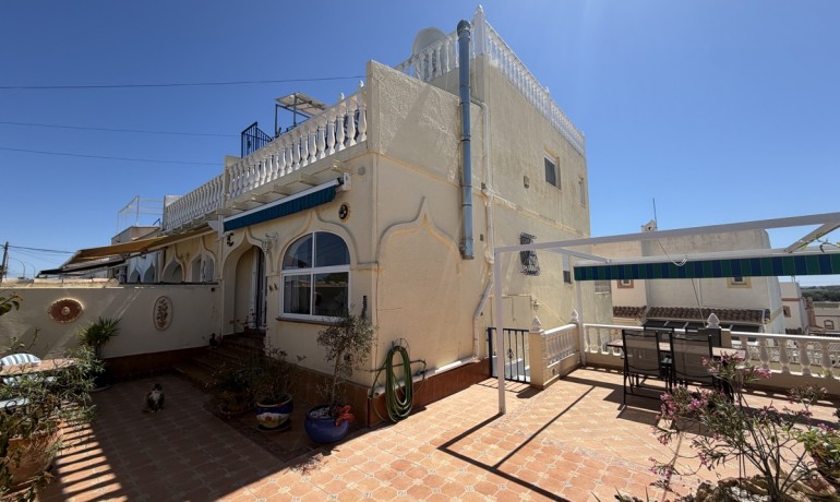 Revente - Maison -
San Miguel de Salinas - San Miguel - Town