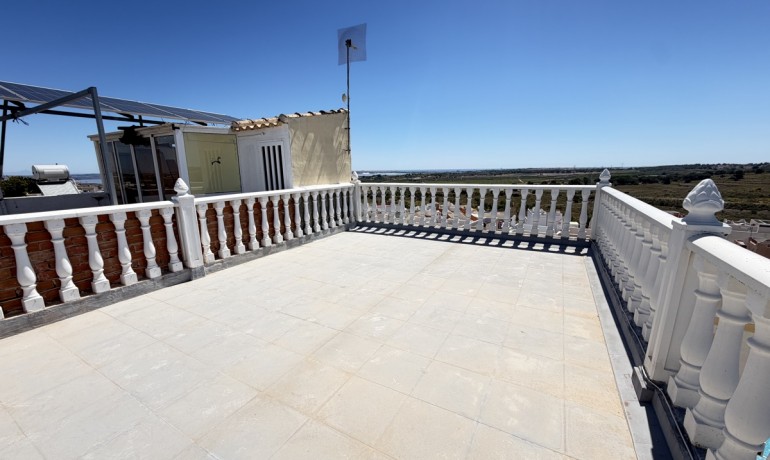Revente - Maison -
San Miguel de Salinas - San Miguel - Town