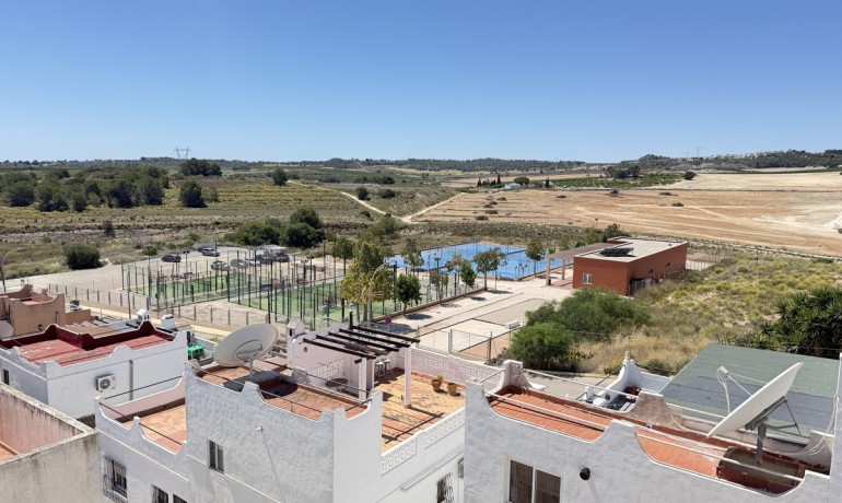 Revente - Maison -
San Miguel de Salinas - San Miguel - Town