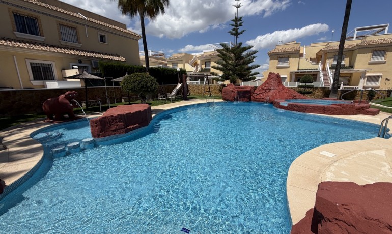 Revente - Appartement / Flat -
Orihuela Costa - Los Dolses