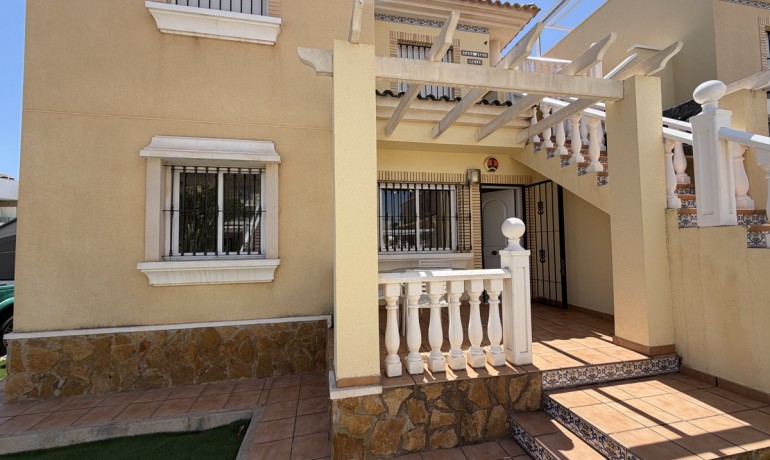 Revente - Appartement / Flat -
Orihuela Costa - Los Dolses