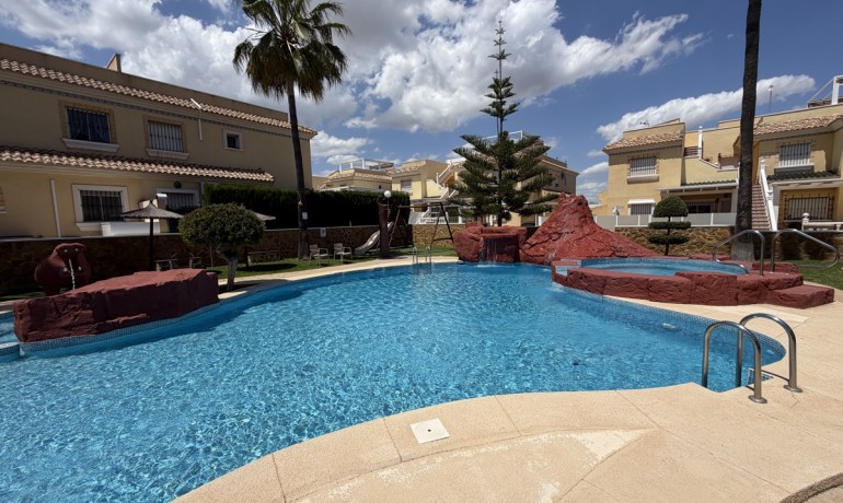 Revente - Appartement / Flat -
Orihuela Costa - Los Dolses
