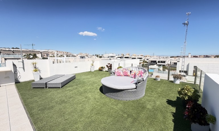 Venta - Villa -
Orihuela Costa - Villamartin