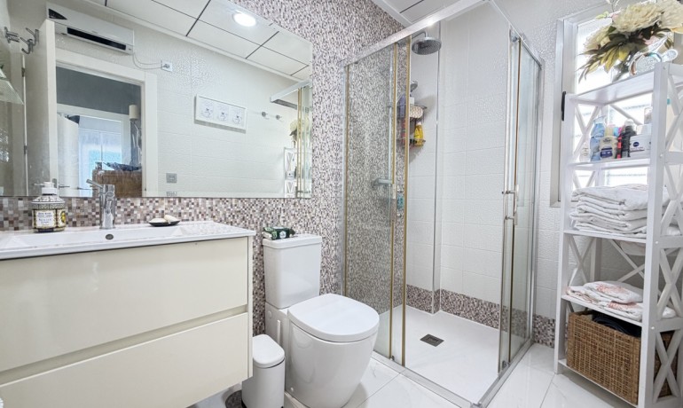 Venta - Villa -
Orihuela Costa - Villamartin