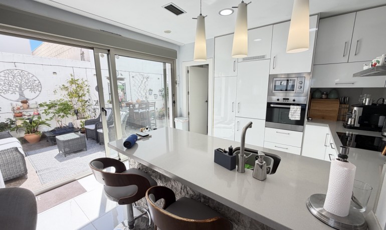 Venta - Villa -
Orihuela Costa - Villamartin