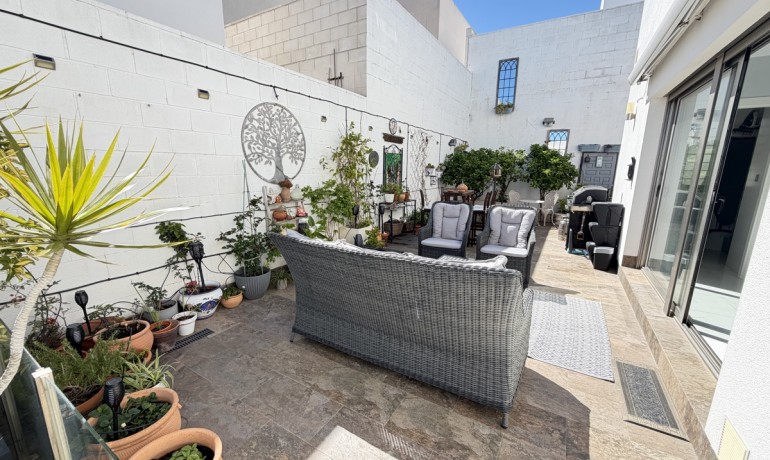 Venta - Villa -
Orihuela Costa - Villamartin