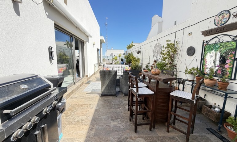 Venta - Villa -
Orihuela Costa - Villamartin