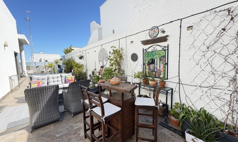 Venta - Villa -
Orihuela Costa - Villamartin