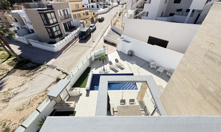 Revente - Villa -
Orihuela Costa - Villamartin