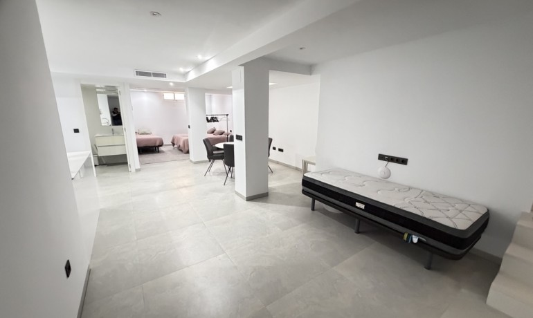 Revente - Villa -
Orihuela Costa - Villamartin