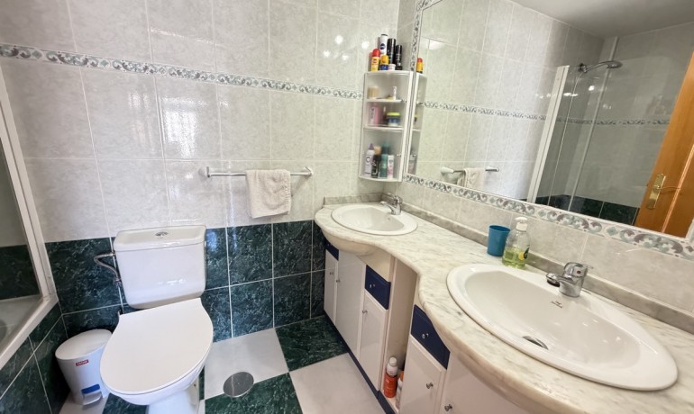 Revente - Appartement / Flat -
Orihuela Costa - La Zenia