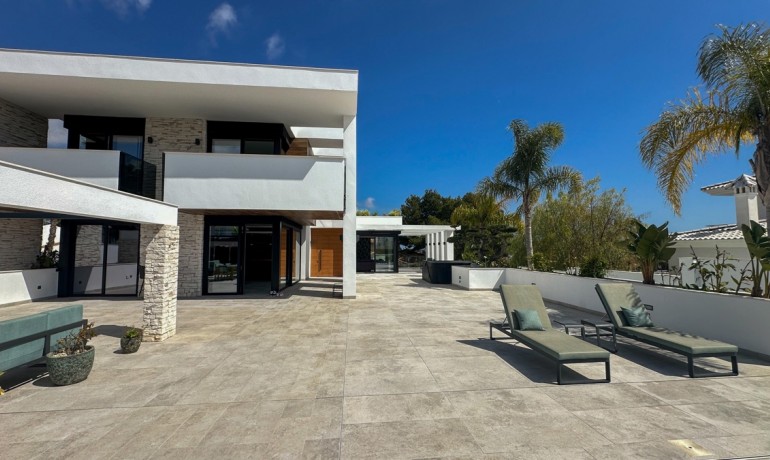 Herverkoop - Villa -
Orihuela Costa - Villamartin