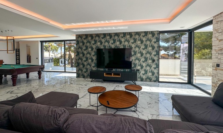 Herverkoop - Villa -
Orihuela Costa - Villamartin