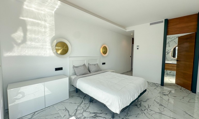 Herverkoop - Villa -
Orihuela Costa - Villamartin