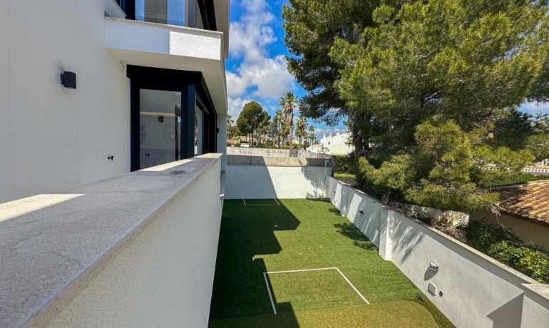 Herverkoop - Villa -
Orihuela Costa - Villamartin
