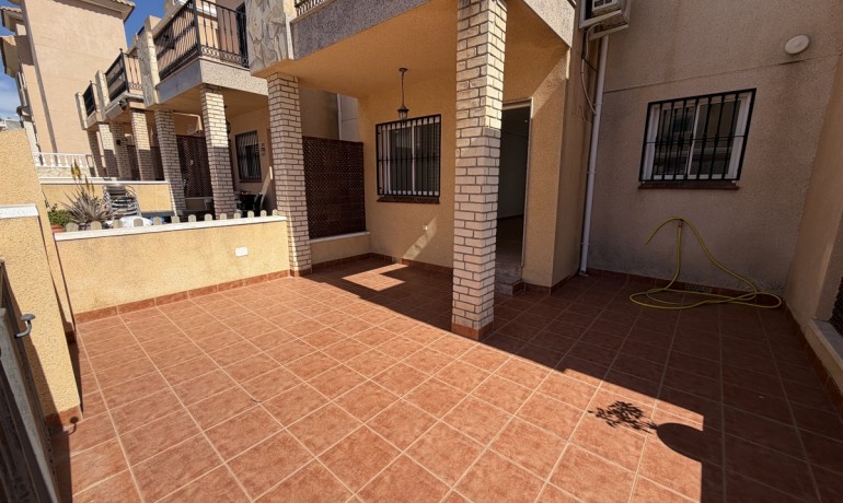 Revente - Maison -
Orihuela Costa - Los Altos