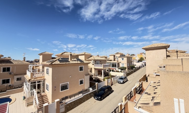 Revente - Maison -
Orihuela Costa - Los Altos