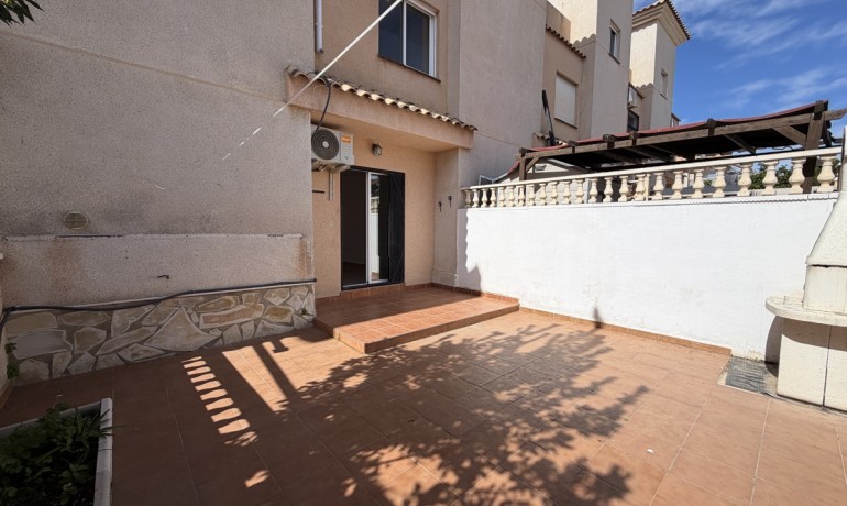 Revente - Maison -
Orihuela Costa - Los Altos