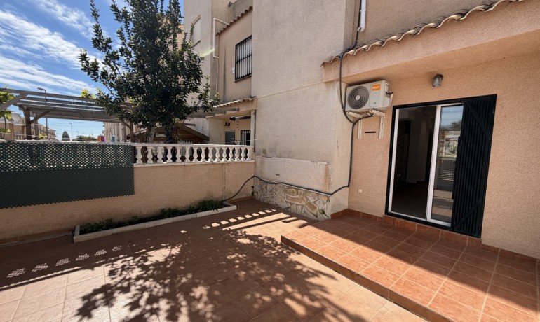 Revente - Maison -
Orihuela Costa - Los Altos